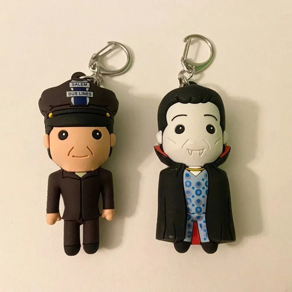 Disney Hocus Pocus Series 2 Keychain Figures  Set of 2 Bus Driver and Dave - Picture 2 of 13